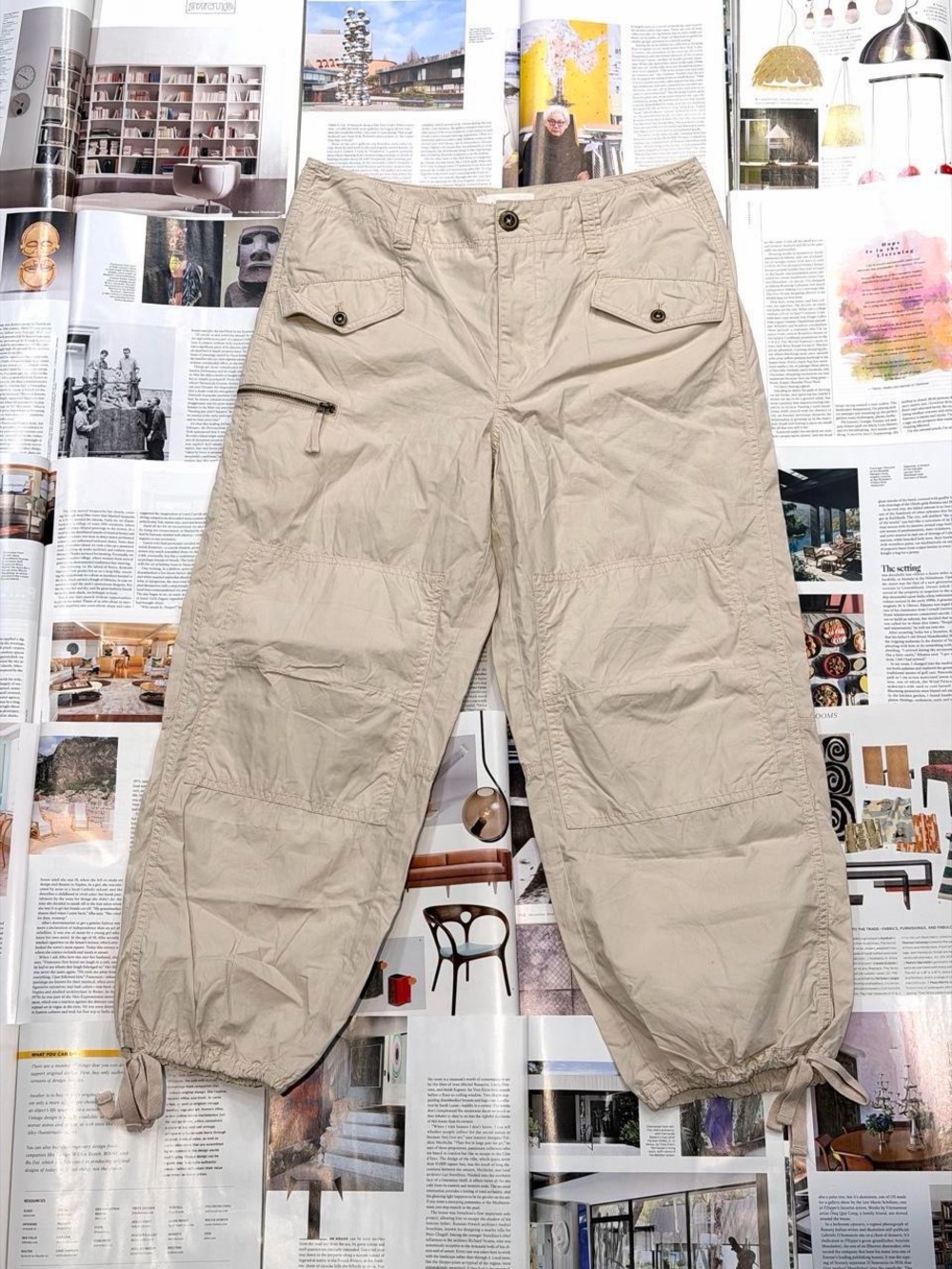 Anthropology cream/khaki mid rise cargo pants size 30